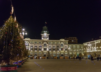 Mercatini di Natale a Trieste 2025: presepi, gastronomia ed eventi sul mare